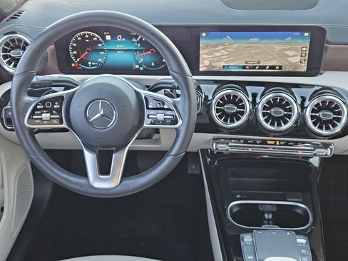 Certified 2023 Mercedes-Benz CLA 250 4MATIC image 27