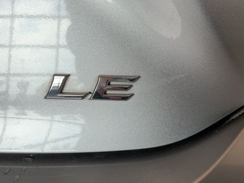 Used 2025 Toyota Camry LE FWD image 38