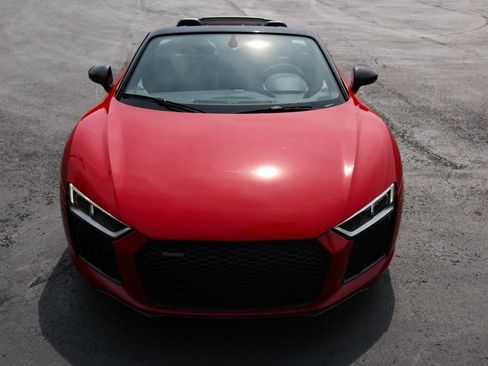 Used 2018 Audi R8 V10 plus w/ Full Leather Package image 10