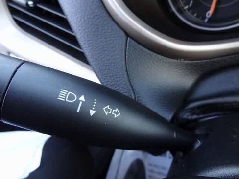 Used 2017 Jeep Cherokee Sport image 14