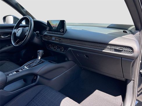 Certified 2024 Honda HR-V Sport image 31