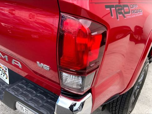 Used 2023 Toyota Tacoma SR5 RWD image 32