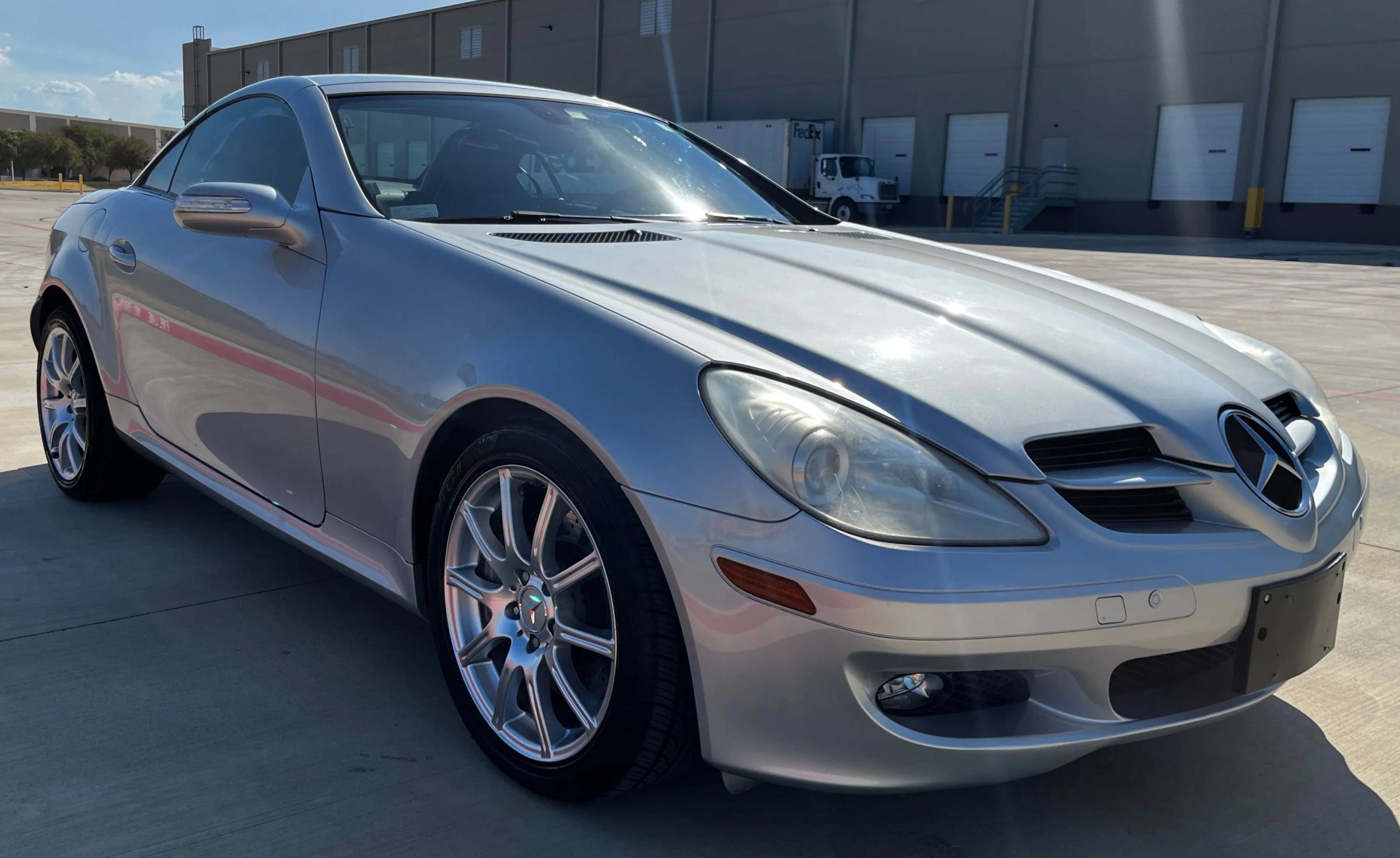 Used 2005 Mercedes-Benz SLK 350 image 4