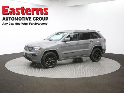 Used 2020 Jeep Grand Cherokee Altitude image 57