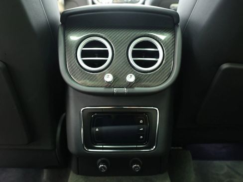 Used 2019 Bentley Bentayga image 80