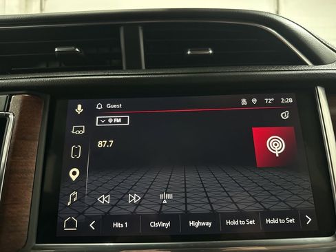 Used 2024 GMC Yukon Denali Ultimate image 32