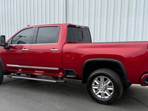 Used 2026 Chevrolet Silverado 2500 High Country w/ Technology Package AWD/4WD image 2