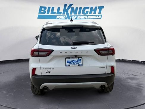 Used 2024 Ford Escape Active AWD/4WD image 4
