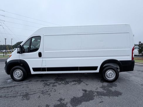Used 2026 RAM ProMaster 2500 w/ Convenience Group FWD image 6