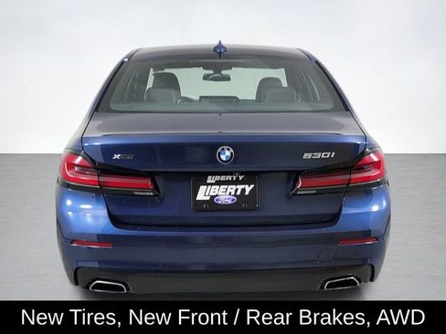 Used 2021 BMW 530i xDrive w/ Convenience Package AWD/4WD image 4
