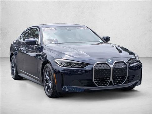Certified 2023 BMW i4 eDrive40 RWD image 3