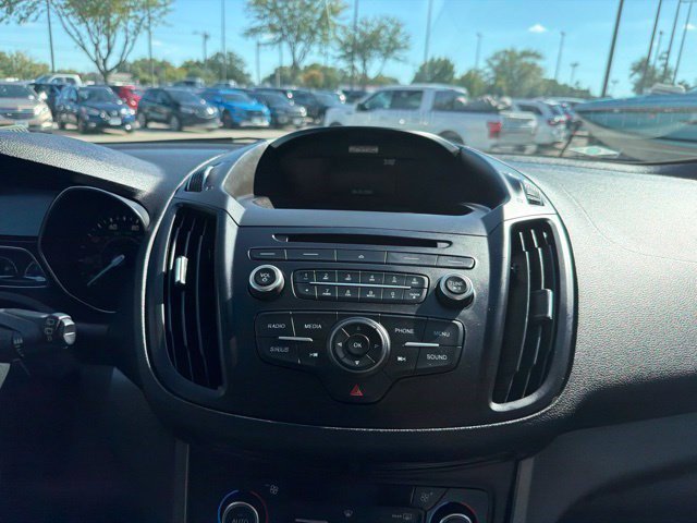 Used 2017 Ford Escape SE w/ SE Cold Weather Package AWD/4WD image 22