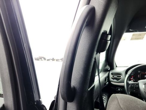 Used 2024 Dodge Durango GT image 32