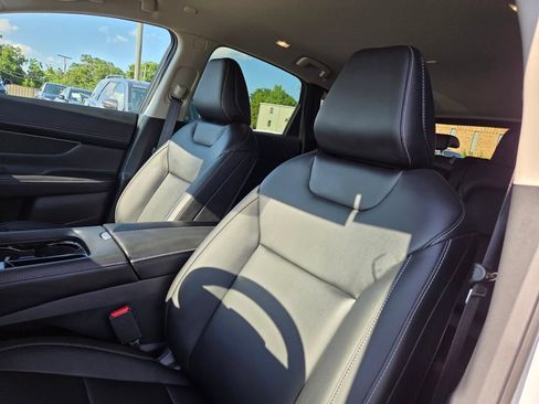 Used 2025 Nissan Murano SV AWD/4WD image 11
