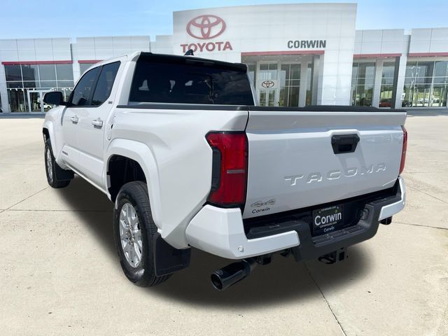 Certified 2026 Toyota Tacoma SR5 AWD/4WD image 3