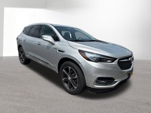 Used 2020 Buick Enclave Essence w/ Sport Touring Edition AWD/4WD image 26