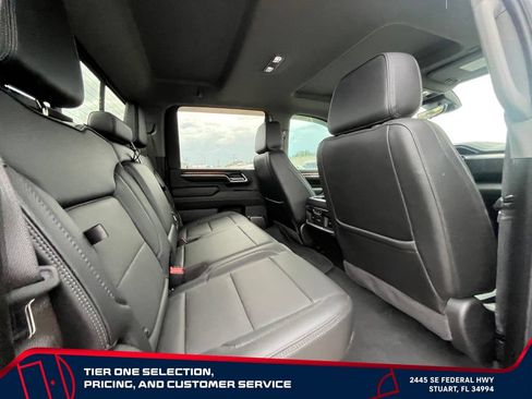 Used 2024 GMC Sierra 2500 Denali w/ Denali Reserve Package AWD/4WD image 18