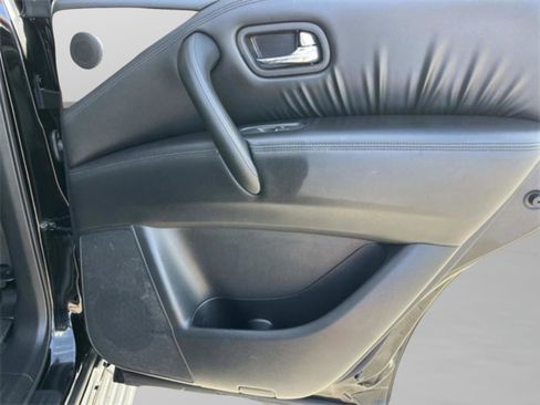 Used 2024 Nissan Armada SL w/ Captain's Chairs Package image 24