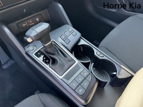 New 2026 Kia Sportage LX w/ LX Convenience Package image 17
