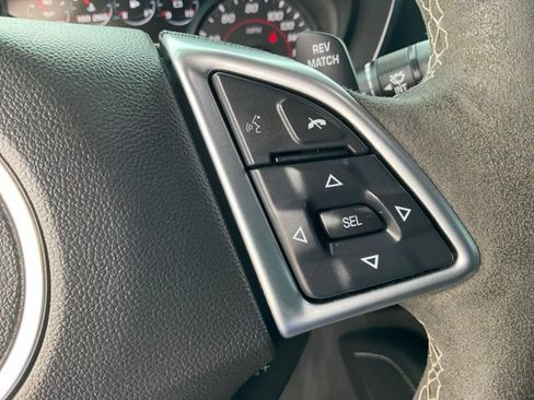Used 2018 Chevrolet Camaro SS RWD image 12