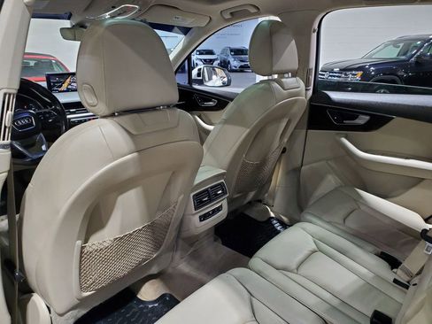 Used 2017 Audi Q7 3.0T Premium Plus w/ Premium Plus Package image 28