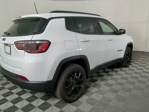 New 2026 Jeep Compass Latitude image 5