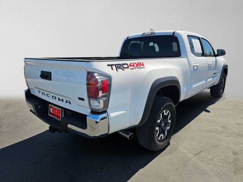 Used 2023 Toyota Tacoma TRD Off-Road AWD/4WD image 3