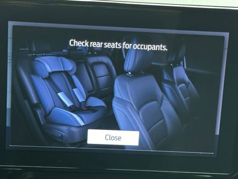 Used 2023 Ford Explorer ST-Line w/ Class IV Trailer Tow Package image 8