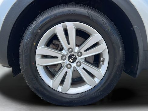 Used 2017 Kia Sportage LX AWD/4WD image 9