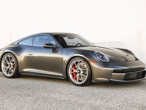Used 2022 Porsche 911 GT3 image 11