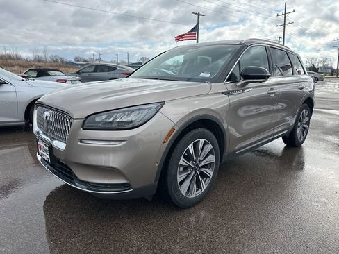 Used 2021 Lincoln Corsair Reserve image 12