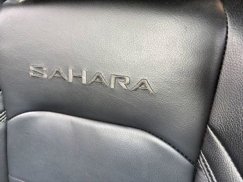 Used 2021 Jeep Wrangler Unlimited Sahara w/ Cold Weather Group image 13