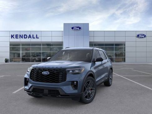 New 2026 Ford Explorer ST-Line image 2