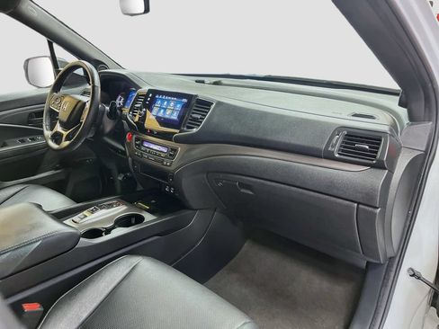 Used 2024 Honda Passport EX-L image 29