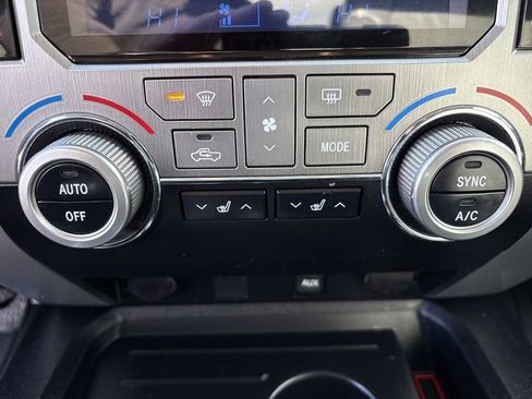 Used 2014 Toyota Tundra Limited image 22