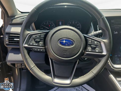 Used 2025 Subaru Outback Premium AWD/4WD image 12