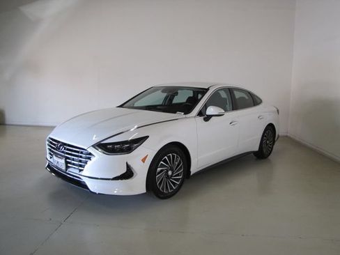 Used 2023 Hyundai Sonata SEL FWD image 1