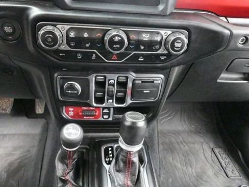 Used 2021 Jeep Gladiator Rubicon AWD/4WD image 14