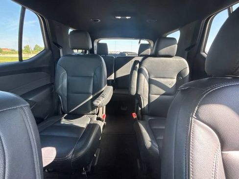 Used 2023 Chevrolet Traverse LT AWD/4WD image 21