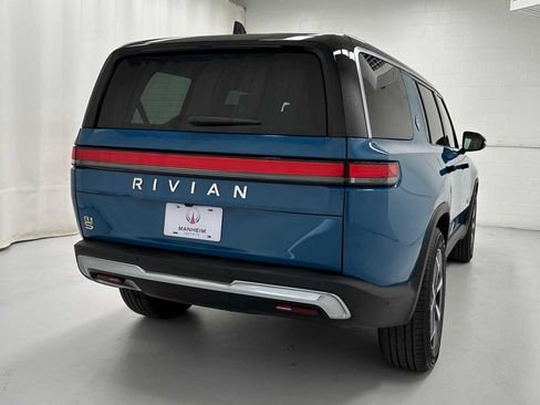 Used 2024 Rivian R1S Adventure image 6