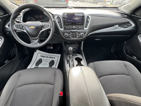 Used 2020 Chevrolet Malibu LT image 15