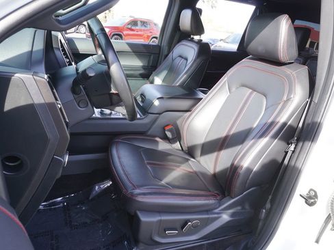 Used 2021 Ford Expedition Max Limited image 15