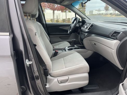 Certified 2018 Honda Pilot LX image 31