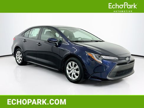Used 2026 Toyota Corolla LE FWD image 1