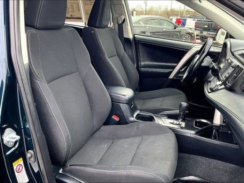 Used 2018 Toyota RAV4 XLE image 22