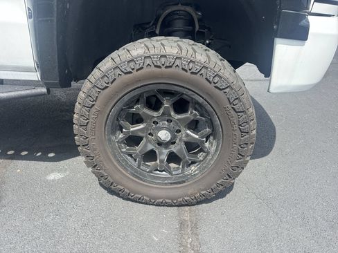 Used 2018 Chevrolet Silverado 1500 LT w/ Redline Edition AWD/4WD image 2