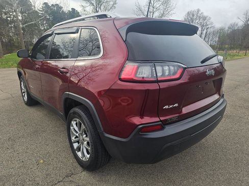Used 2019 Jeep Cherokee Latitude Plus w/ Comfort/Convenience Group image 8