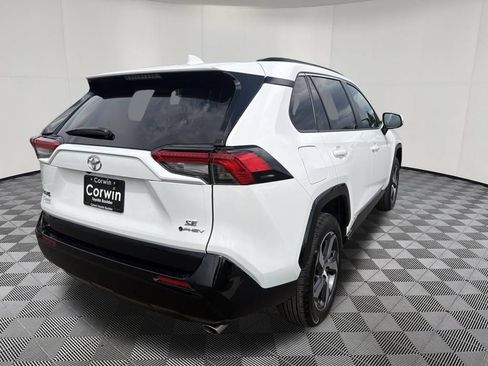 Used 2025 Toyota RAV4 SE AWD/4WD image 7