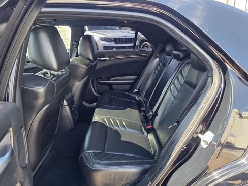 Used 2023 Chrysler 300 C RWD image 17
