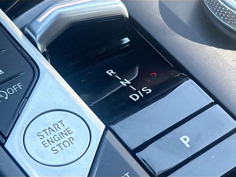 Used 2024 BMW 230i Coupe image 44